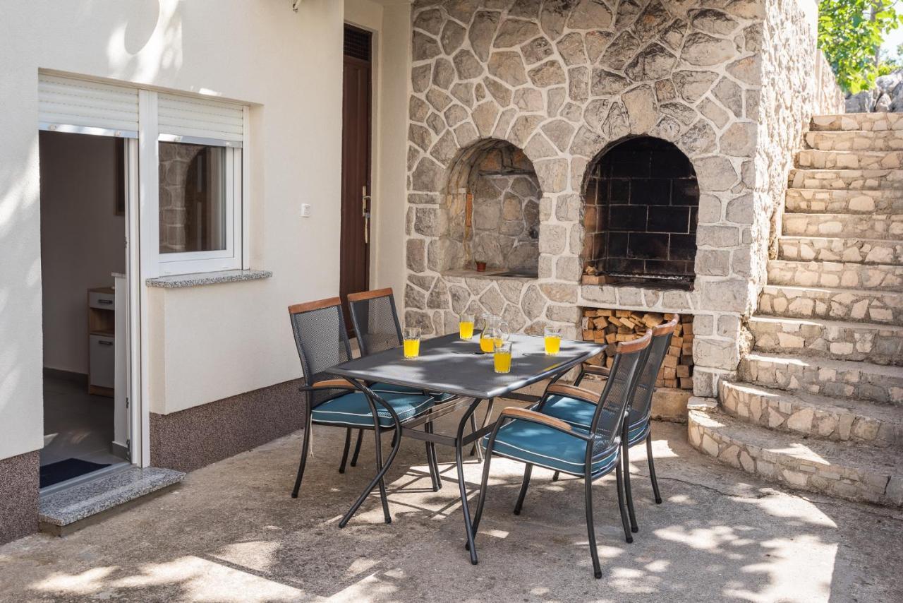 Apartments Omorfia Kraljevica Exterior photo